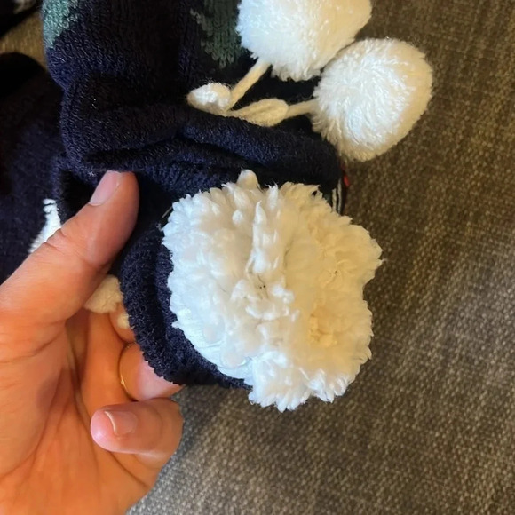 Winter Socks With Poms - Picture 4 of 4